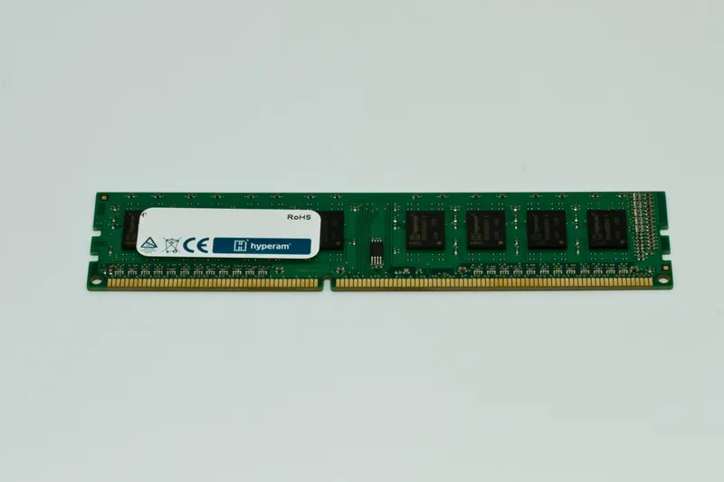 Hypertec HYU31625684GB memory module 4 GB DDR3 240-pin DIMM