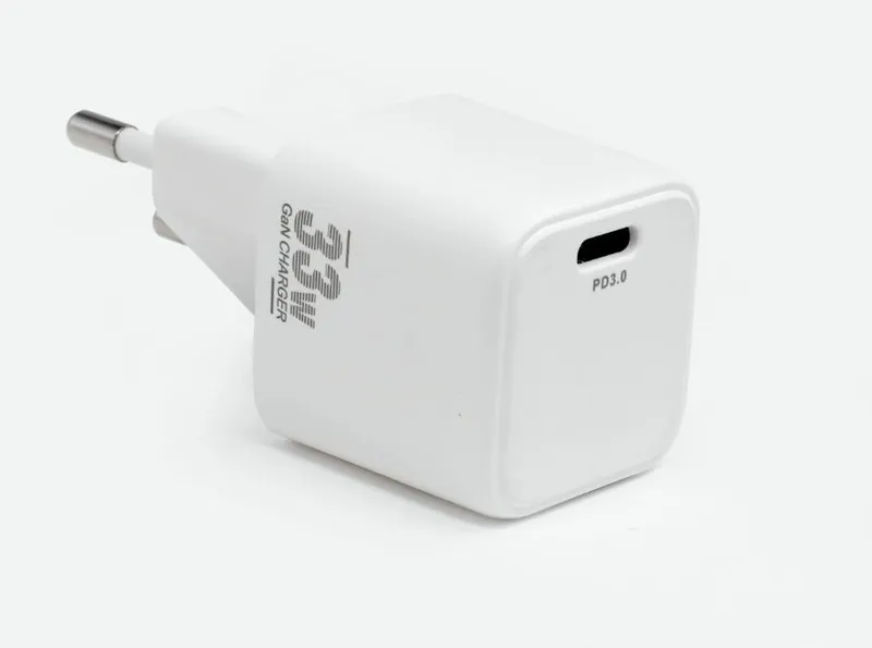 CoreParts MBXUSBC-AC0032 power adapter/inverter Indoor 33 W Black