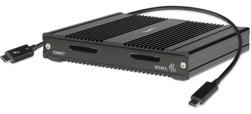 Sonnet SF3 Series - CFexpress/XQD Pro card reader Thunderbolt 3 Black