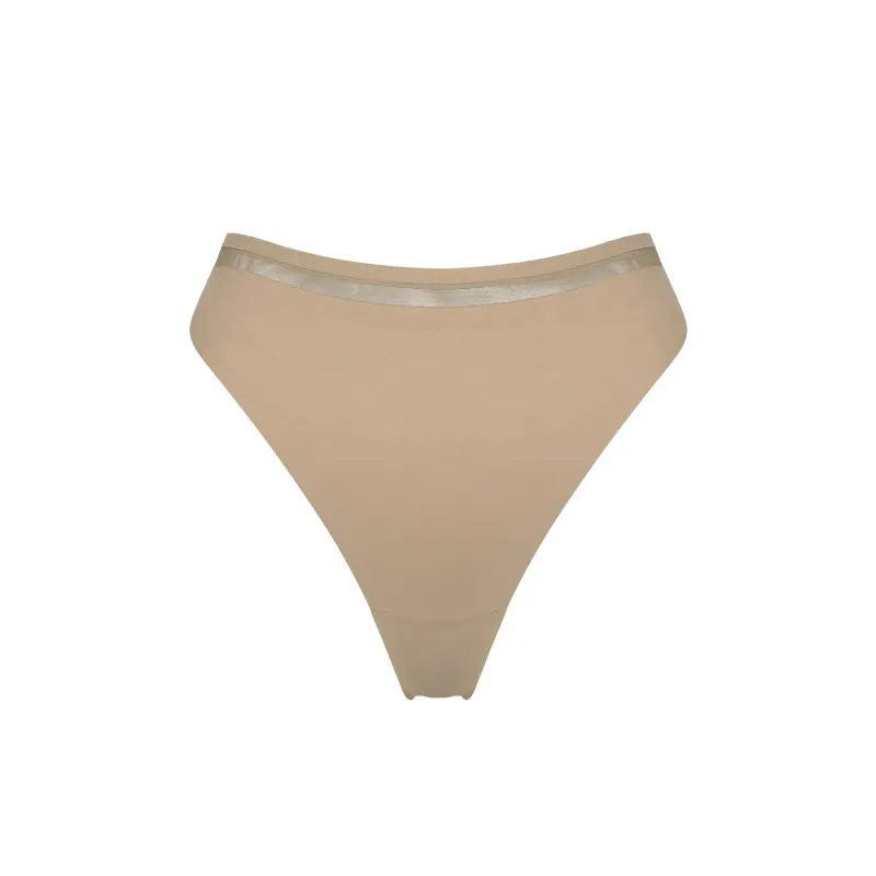 Women's thong Esotiq Basic