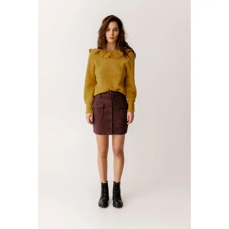 Short skirt buttoned in front of woman Atelier Rêve Irelise