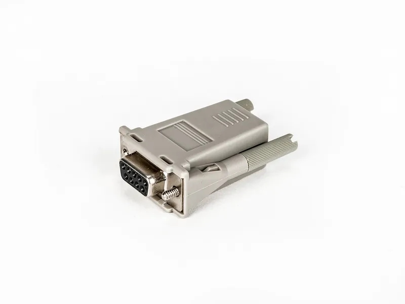 Vertiv Avocent RJ45 to DB9F cross converter networking cable
