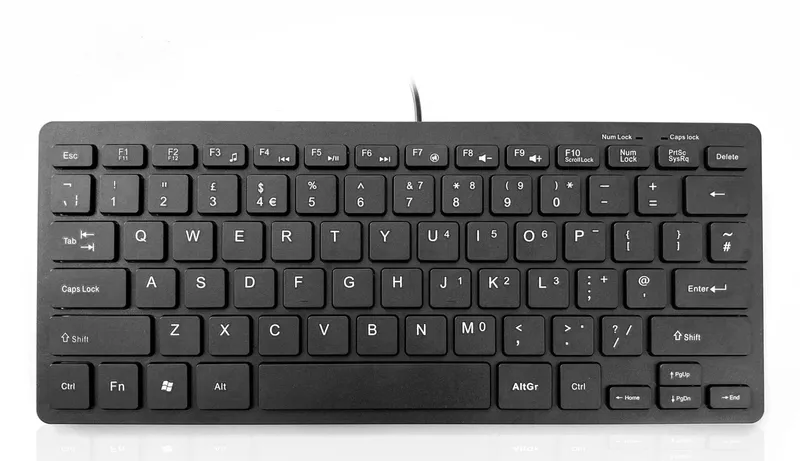 Accuratus 395 V2 keyboard Universal USB QWERTY UK English Black