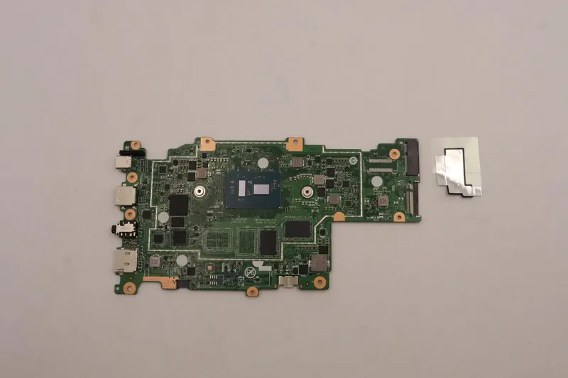 Lenovo Moherord wih Inel