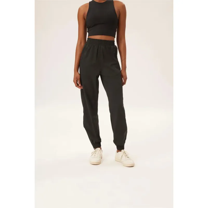 Women's joggers Girlfriend Collective Summit