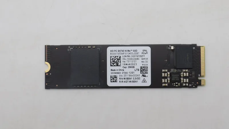 Lenovo 256G M.2 NVMe SSD wih PCIe