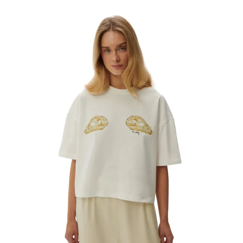 Women's T-shirt She is Sunday Perla