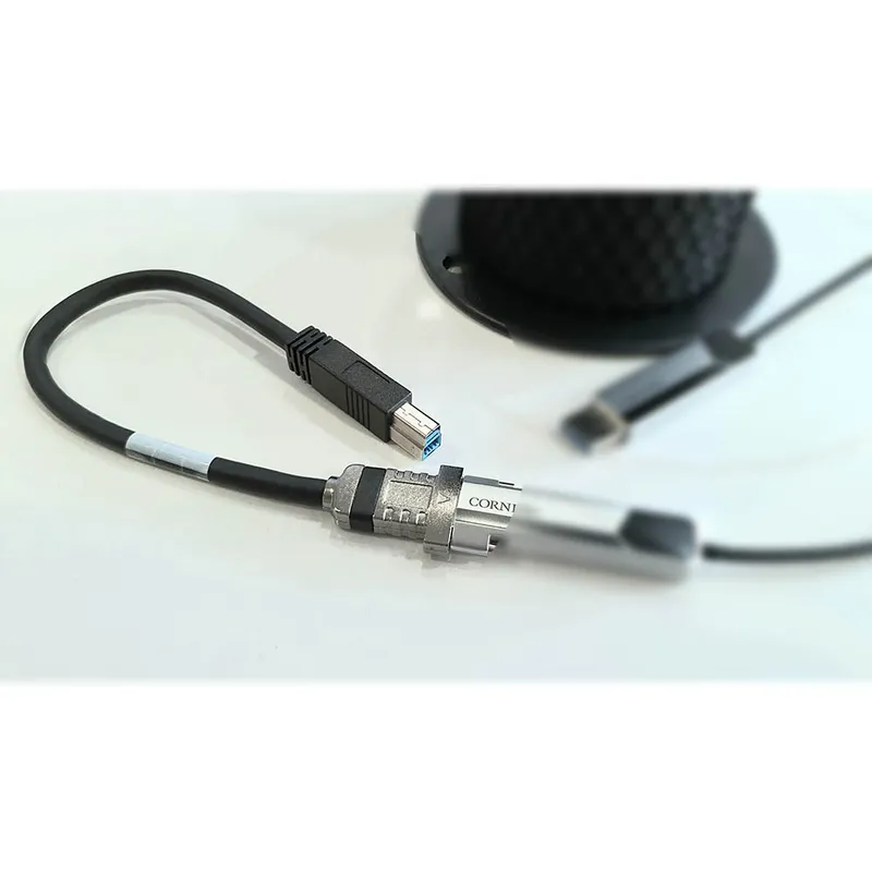Corning ADAPTER-C1 Locking Micro-B to Type-C