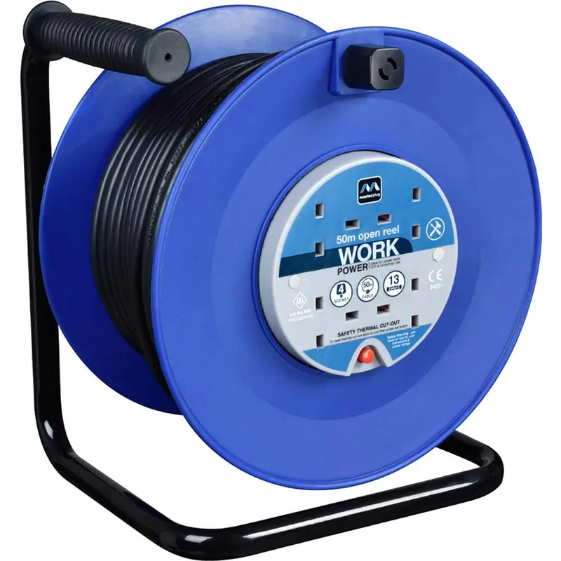 Masterplug 4 Socket Heavy Duty Cable Extension Reel 240v