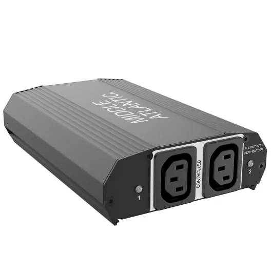Middle Atlantic Products Select Series PDU with RackLink CE Rated. 2 O