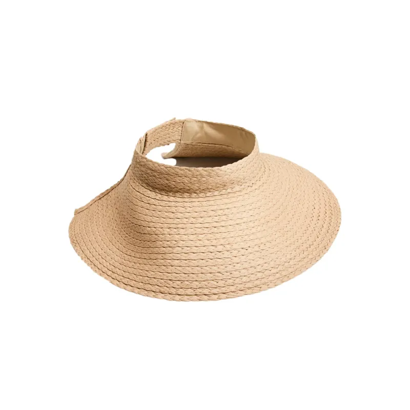 Woman hat Esotiq Andrea