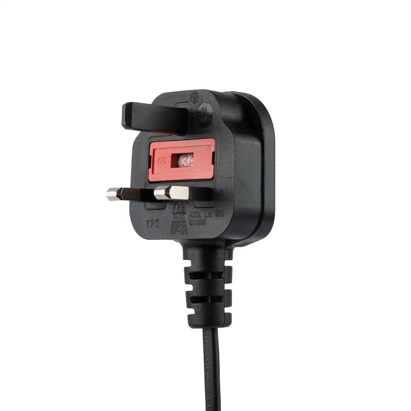 StarTech.com 6ft (2m) UK Laptop Power Cable. BS 1363 to C7. 2.5A 250V.