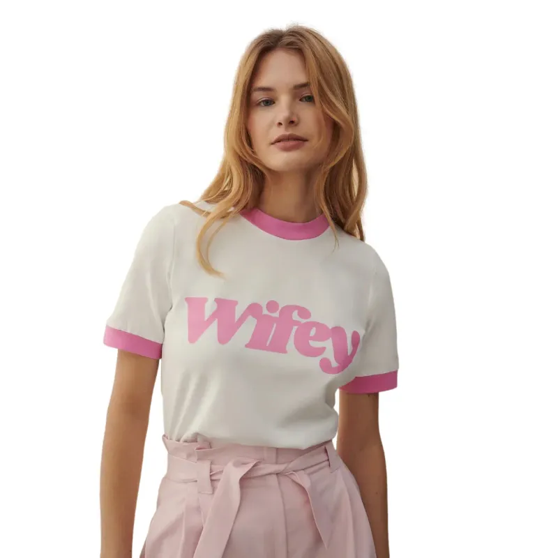 Women's T-shirt She is Sunday Wifey